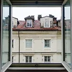 In Centro, Palatium